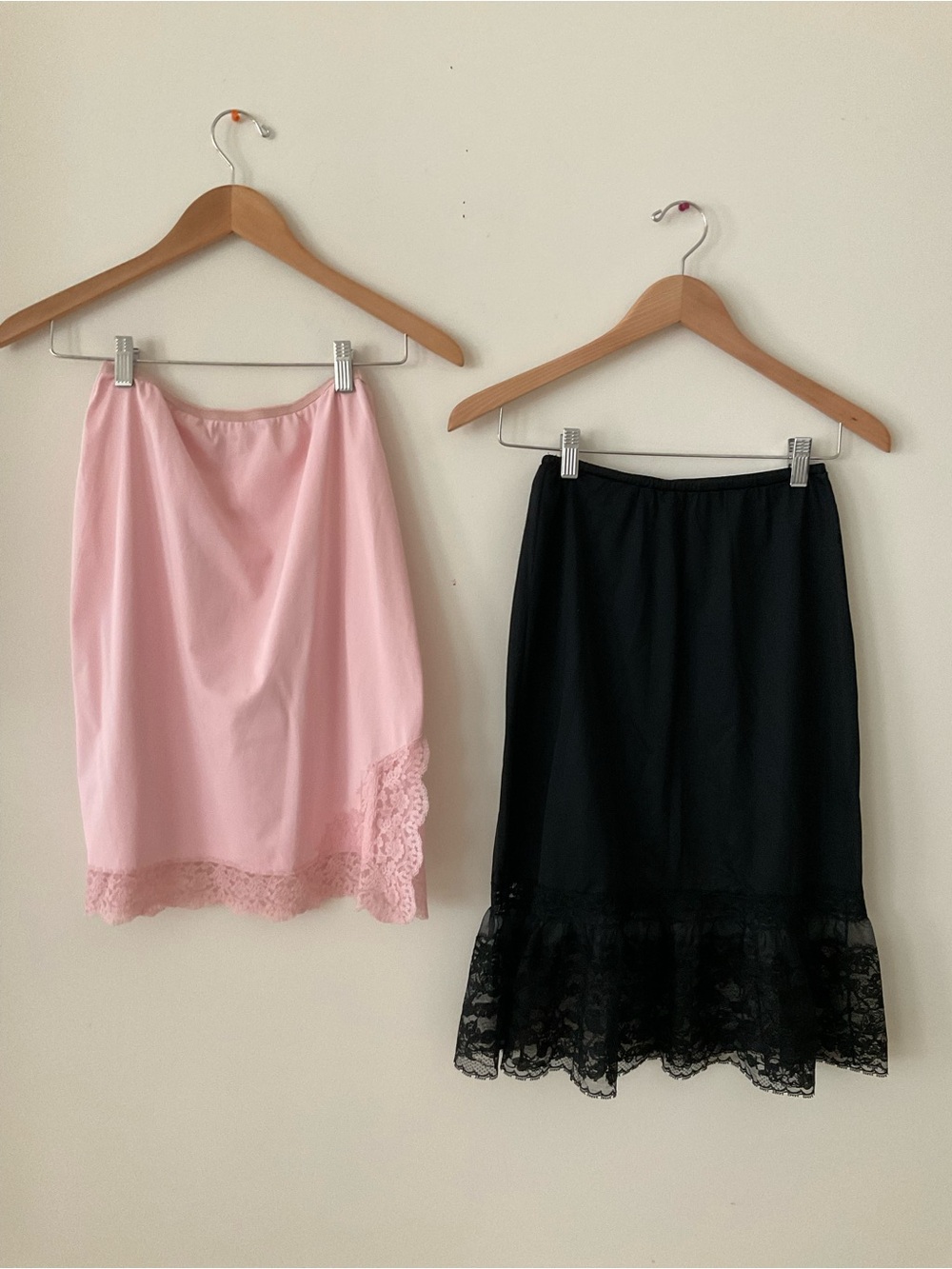 Bundle 2 Vintage Van Raalte Vassarette Lace Ruffle Satin Slip Skirts Pink Black